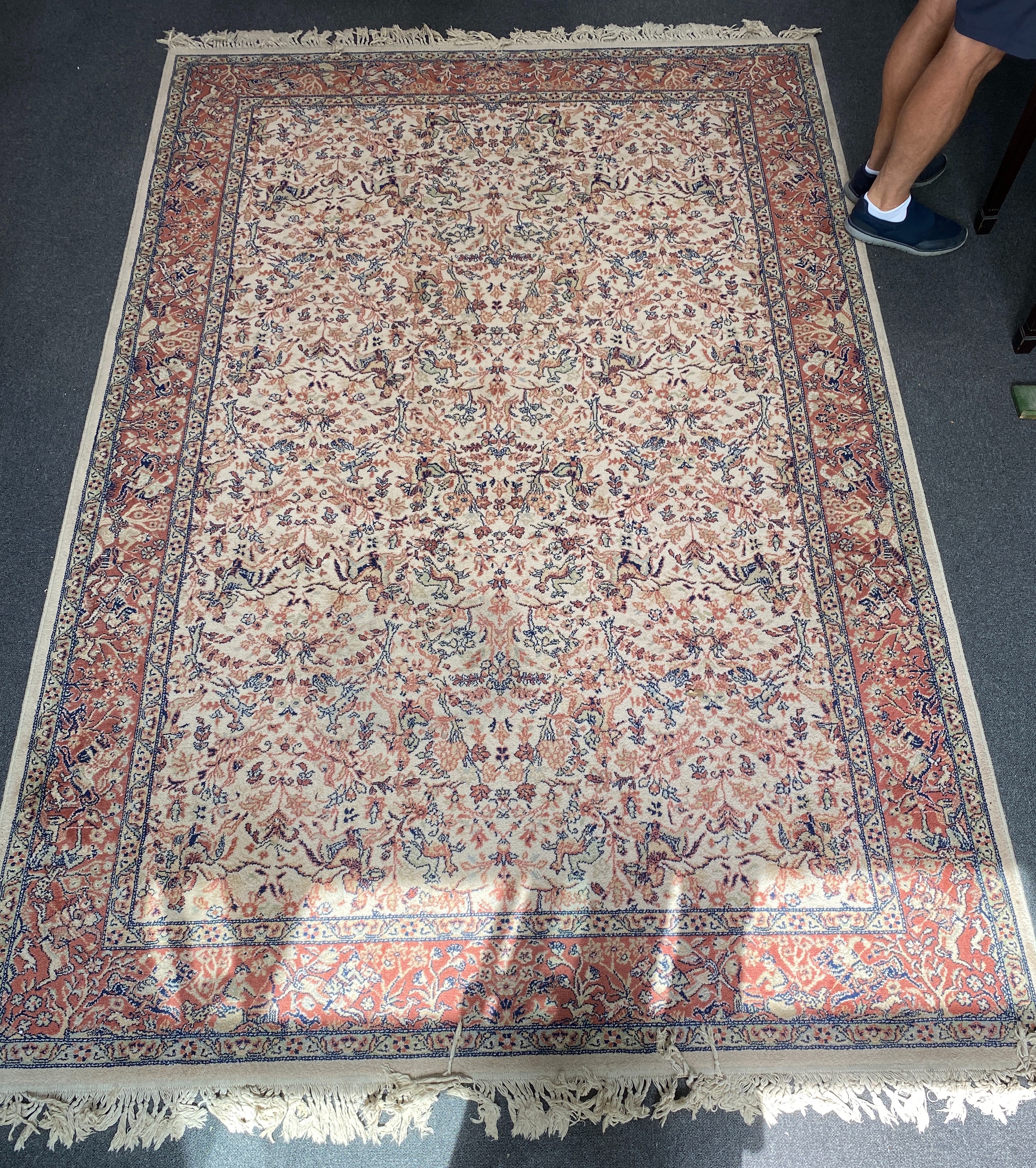 A Kashan ivory ground pictorial carpet, 296 x 200cm